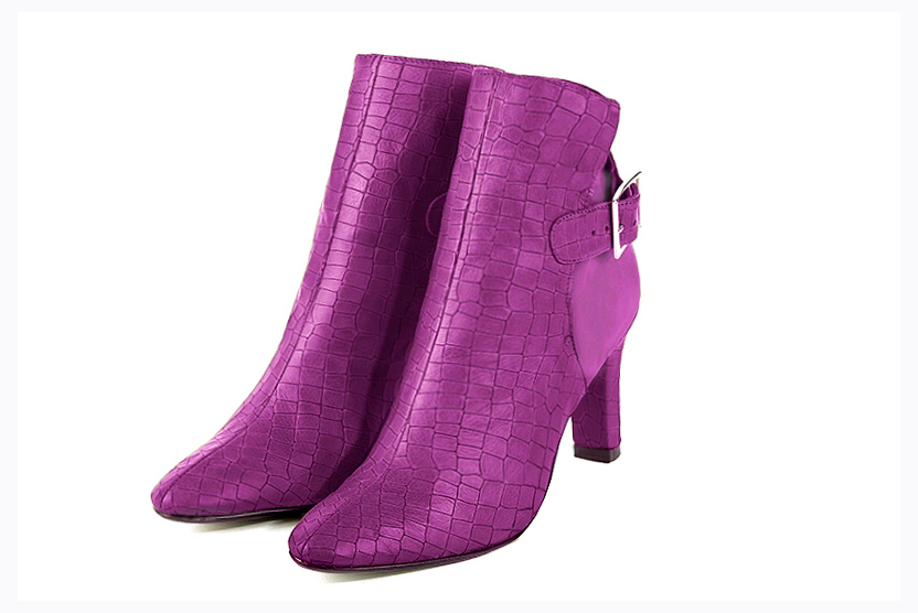 Mauve purple women's ankle boots with buckles at the back. Round toe. High kitten heels. Front view - Florence KOOIJMAN